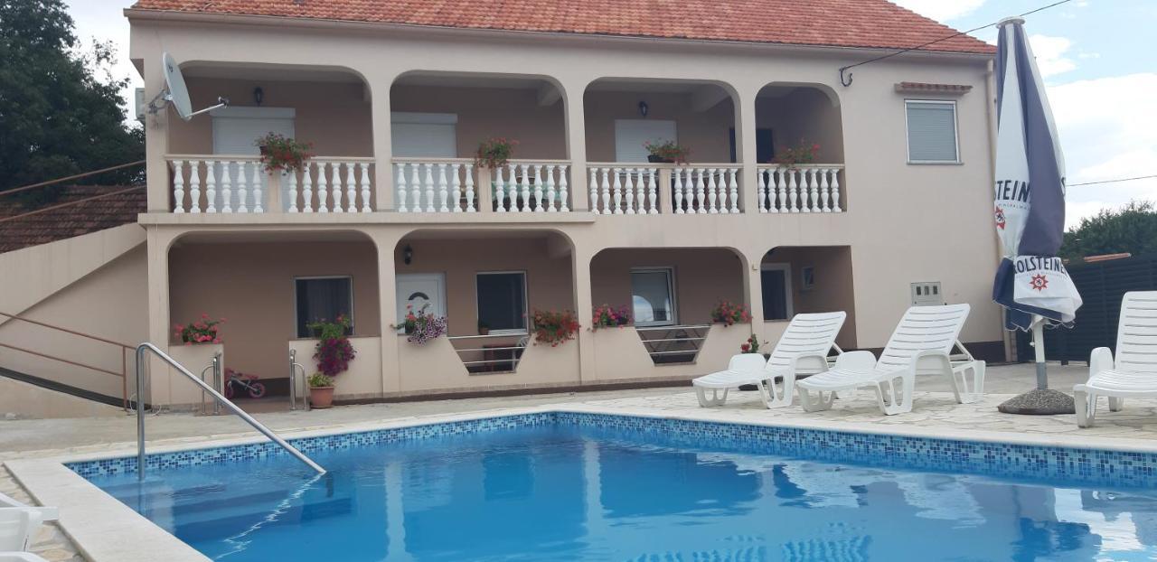 Apartment Elena Galovac  المظهر الخارجي الصورة