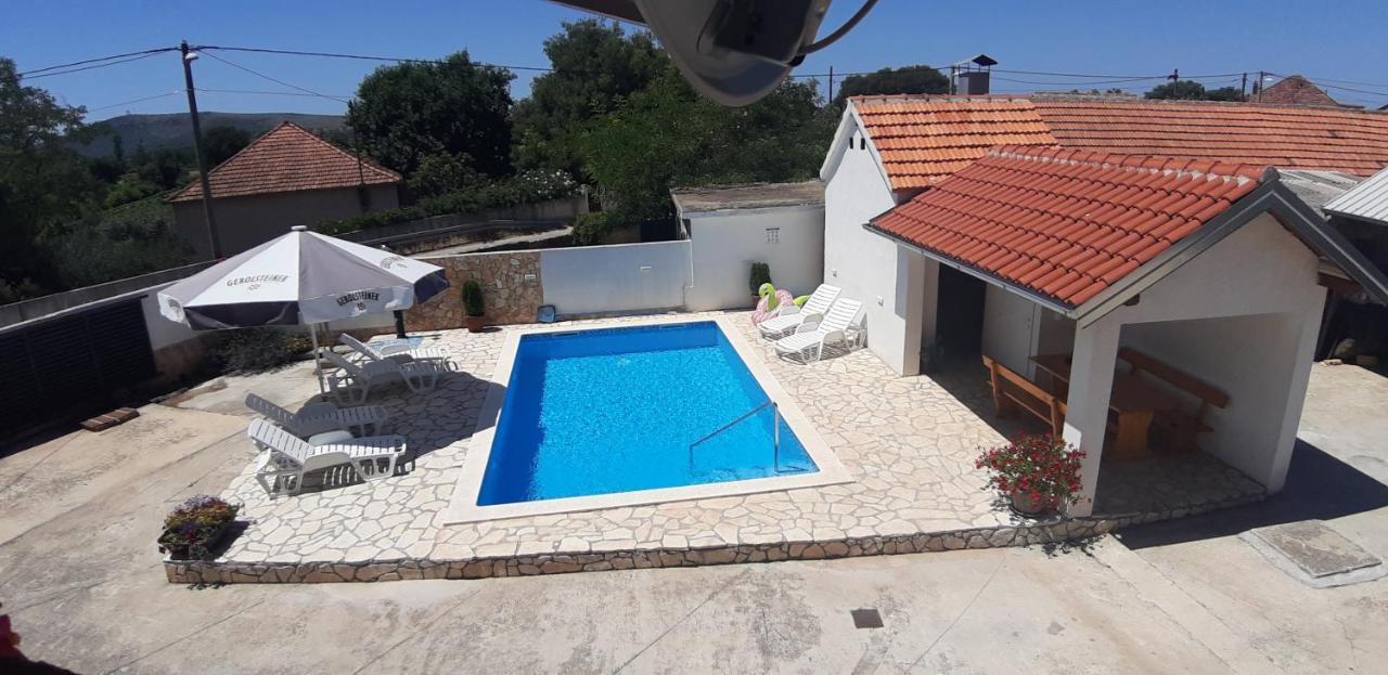 Apartment Elena Galovac  المظهر الخارجي الصورة
